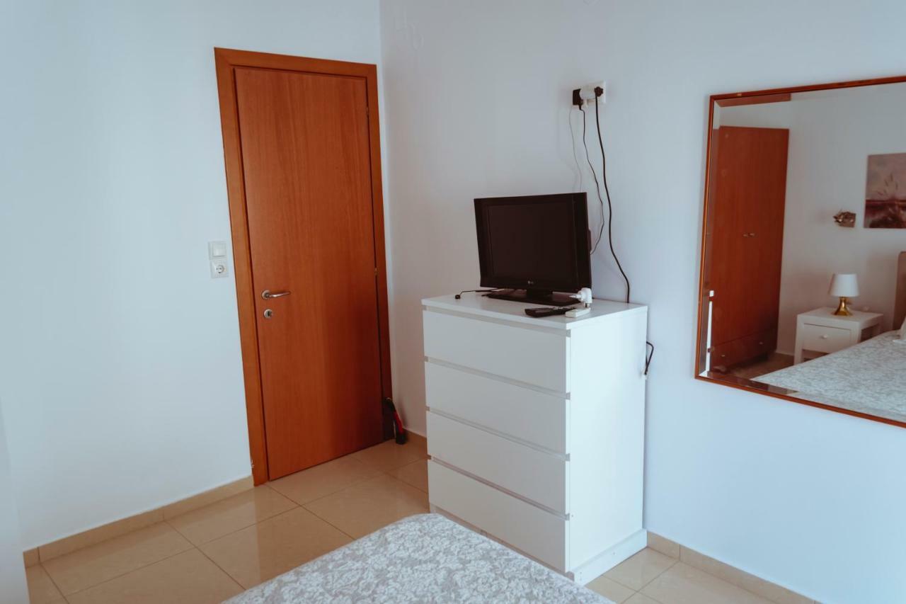 Апартаменты Sun Βy Τhe Sea 100M From The Beach Агия-Пелагия  Экстерьер фото