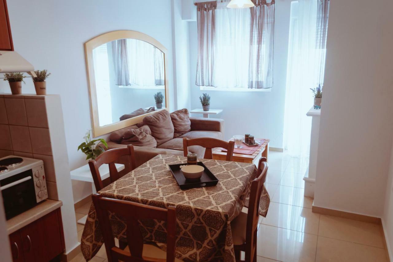 Апартаменты Sun Βy Τhe Sea 100M From The Beach Агия-Пелагия  Экстерьер фото